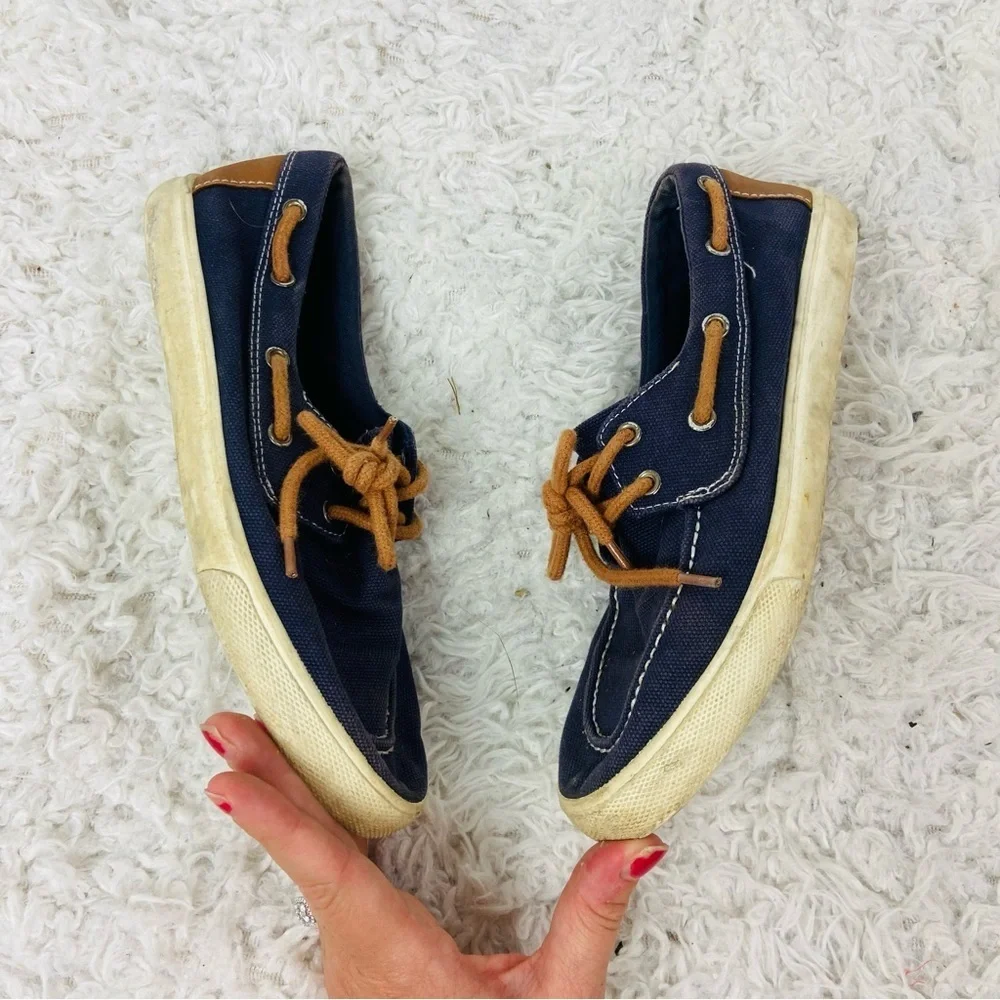 Cat & Jack Navy Blue Canvas Boat Shoes size 4